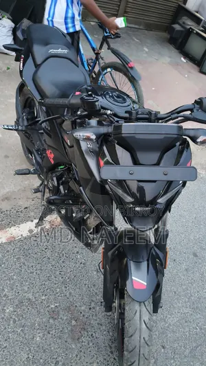 Bajaj Pulsar N160 2023 Black