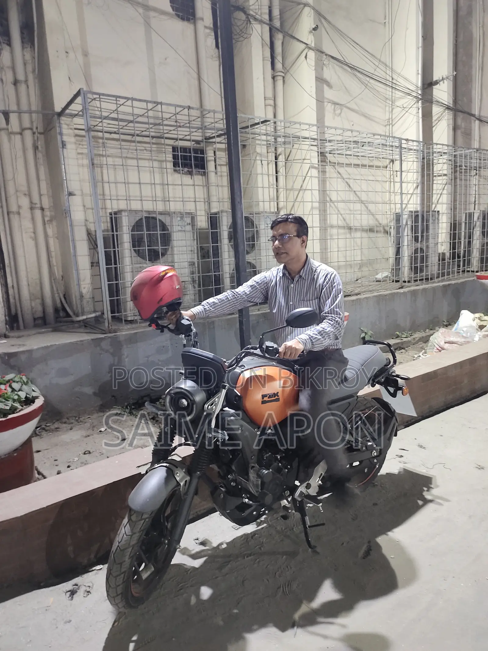New Yamaha FZ 2024 Orange