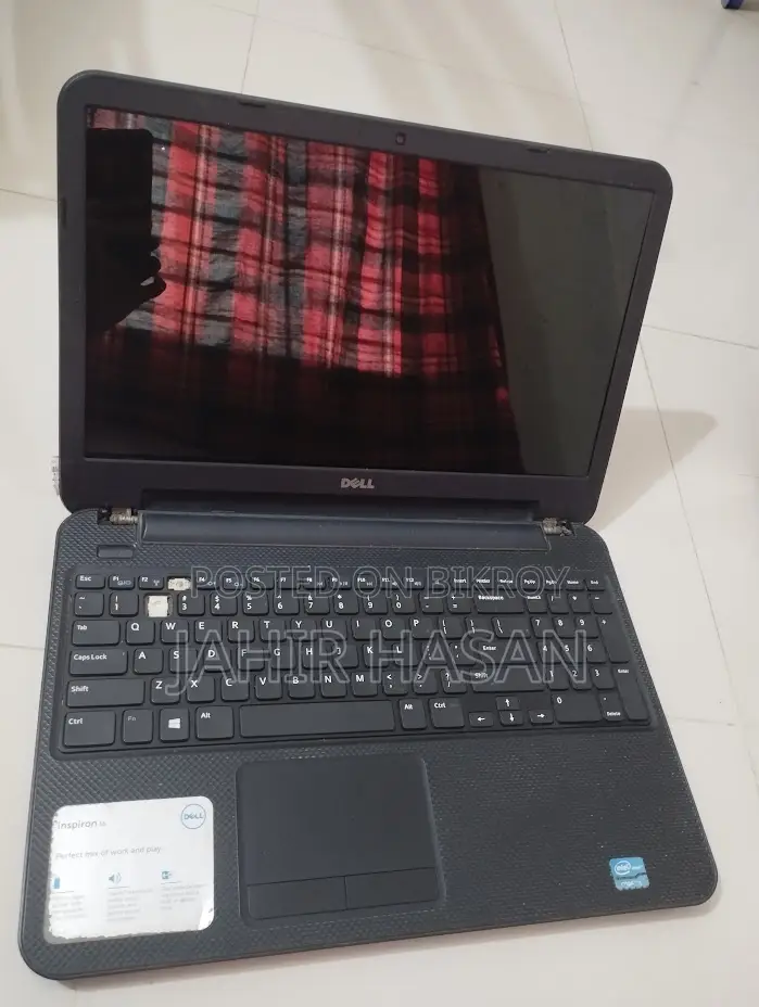 Laptop Dell Inspiron 15 4GB Intel Core i3 HDD+SSD 1T