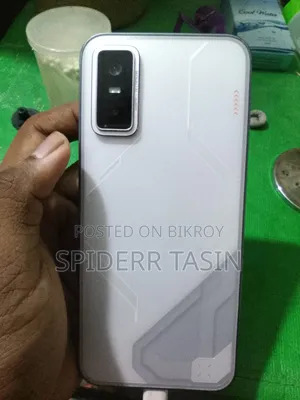 Infinix GT 30 Pro 256 GB Silver