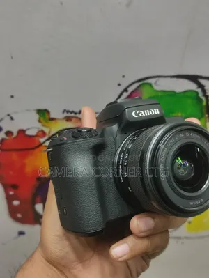 ক্যানন ইওএস এম৫০ মার্ক ২ ১৫-৪৫মিমি লেন্স সহ