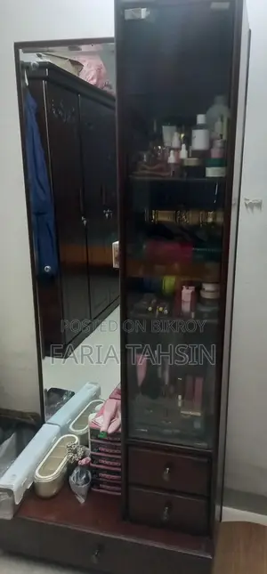 ড্রেসিং টেবিল বিক্রির জন্য