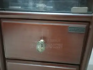 ড্রেসিং টেবিল বিক্রির জন্য