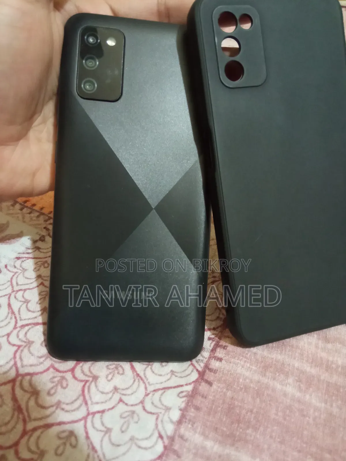 Samsung 4 GB Black