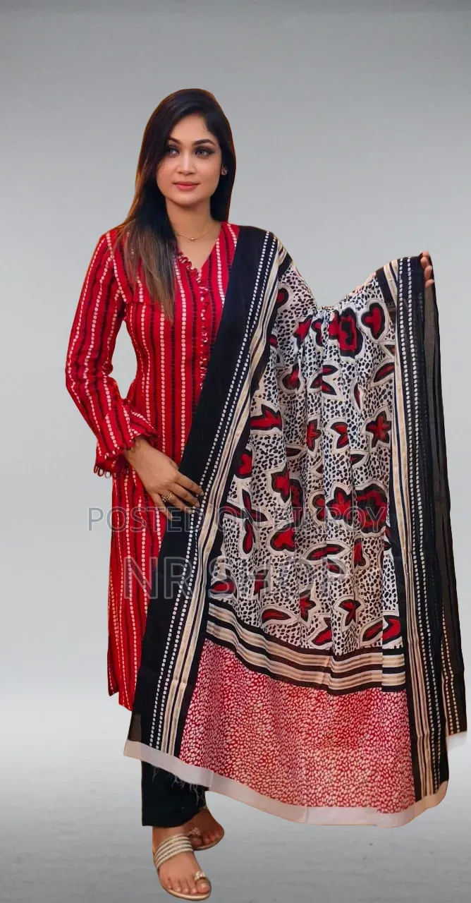 প্রিমিয়াম লিলেন থ্রি-পিস