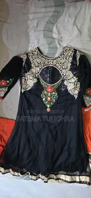 নেটের মধ্যে ৪ পিসের সেট।। লেহেঙ্গা