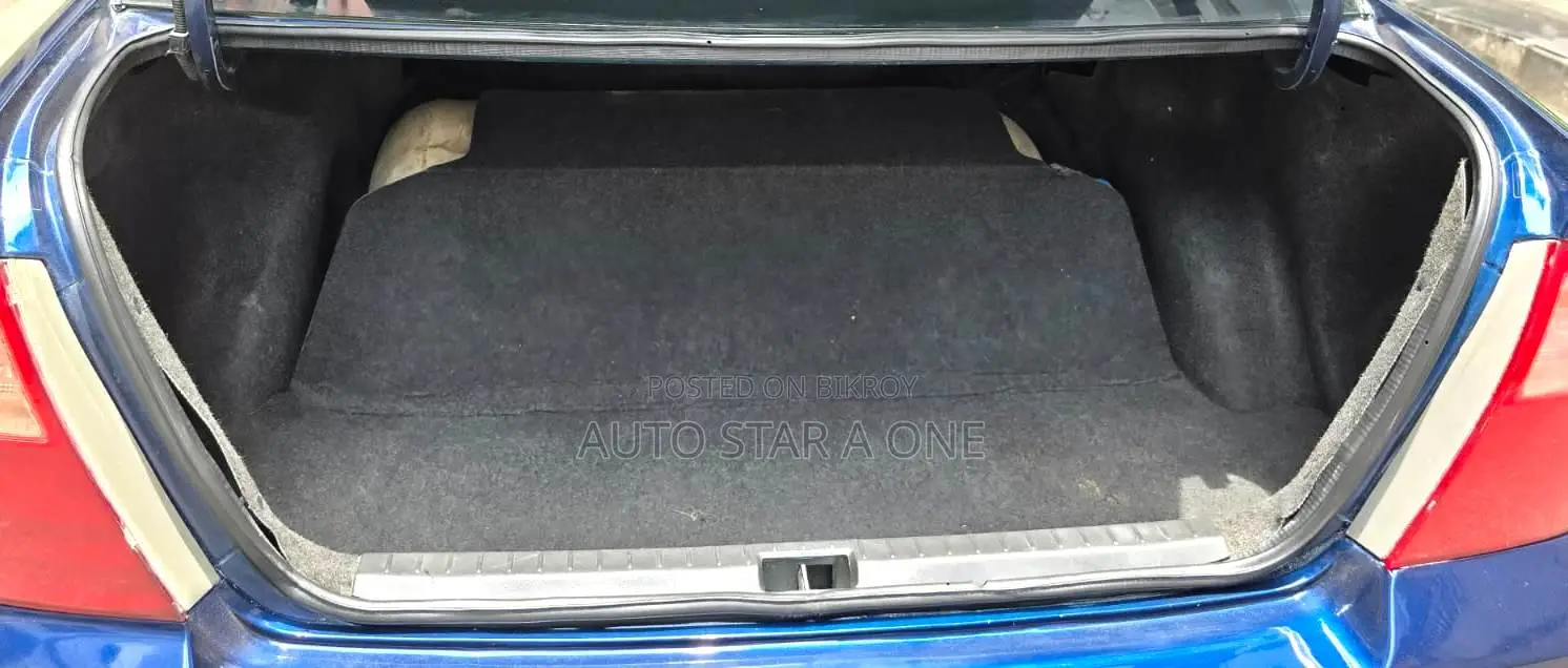 Toyota Corolla 2005 Blue