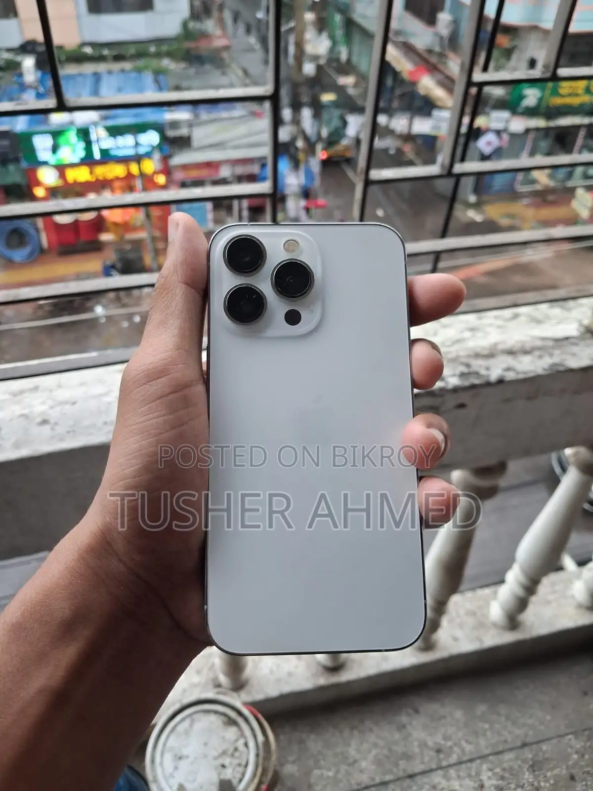 অ্যাপল আইফোন ১৩ প্রো ১২৮ জিবি হোয়াইট