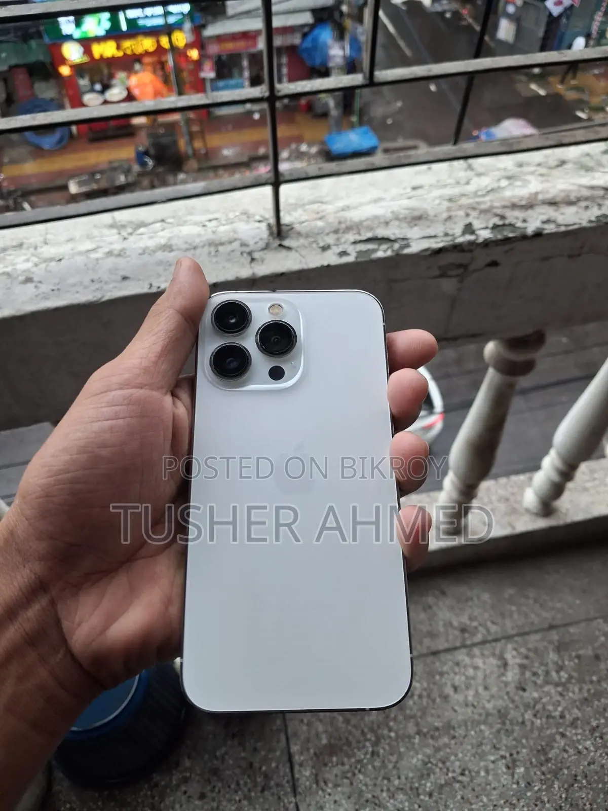 অ্যাপল আইফোন ১৩ প্রো ১২৮ জিবি হোয়াইট
