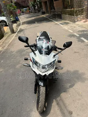 Honda CBR 2014 White