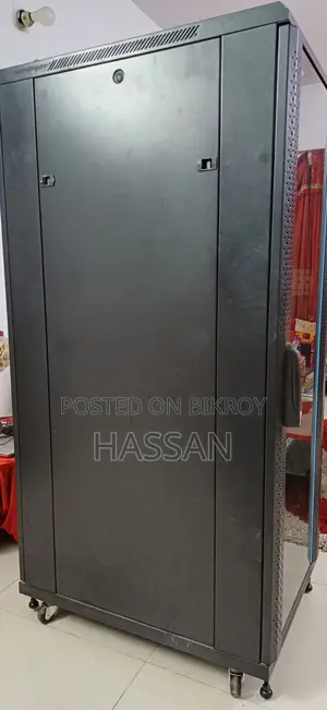 Toten 32u Server Rack for Office/Data Lab