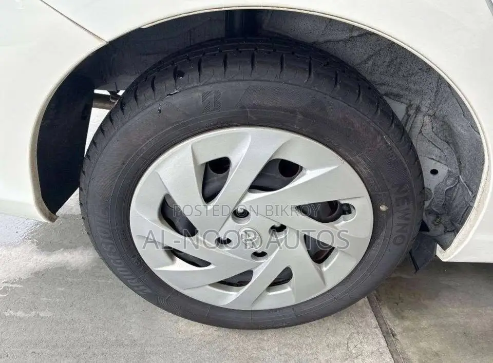 Toyota Axio 2021 White