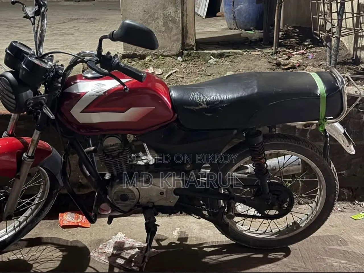 বাজাজ সিটি ১০০ ২০০১ লাল