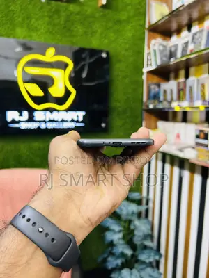 ইনফিনিক্স হট ৬০ প্রো+ ১২৮ জিবি কালো