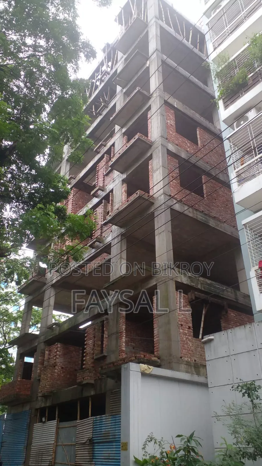 গ্রীন মডেল টাউনে বি-ব্লকে ফ্ল্যাট বিক্রয় হবে।