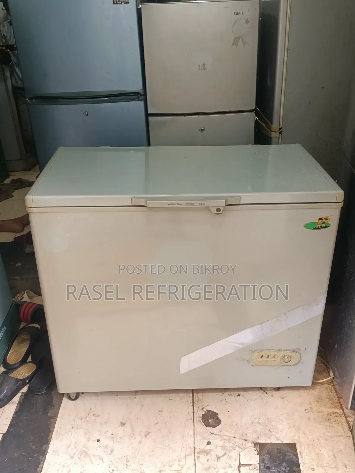 265 Liter running deep fridge for sale.