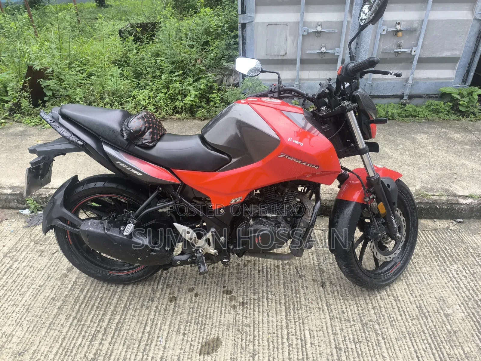 Hero Thriller 160R 2021 Red