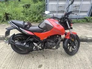 Hero Thriller 160R 2021 Red