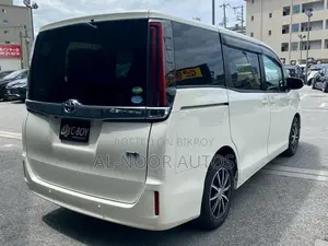 Toyota Noah 2021 Pearl