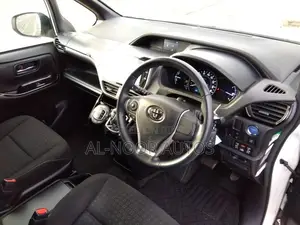 Toyota Noah 2021 Pearl