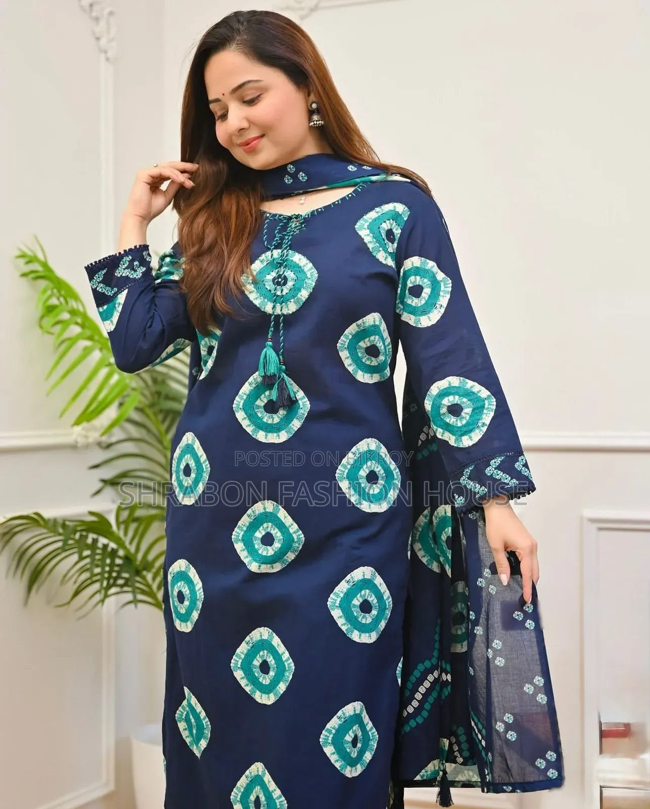 বাটিক থ্রি পিস