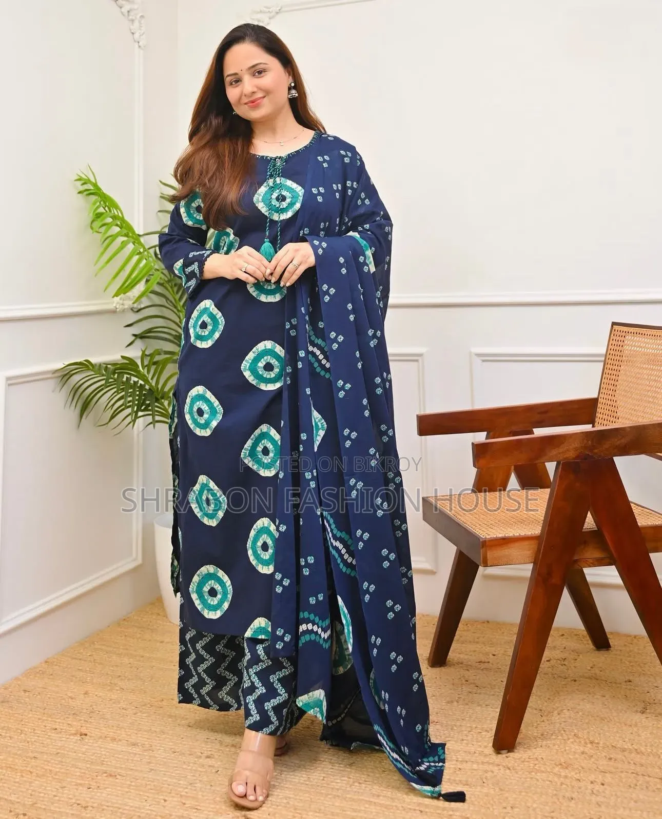 বাটিক থ্রি পিস
