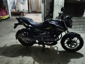 Hero Hunk 150R Xtec 2026 Black