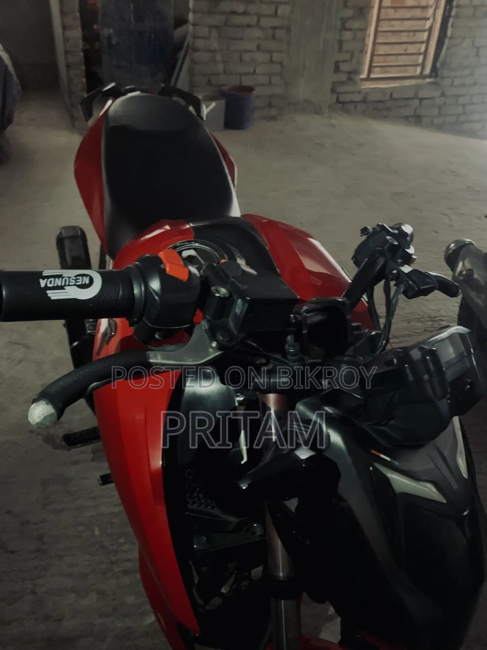 TVS Apache 160 4V 2023 Red