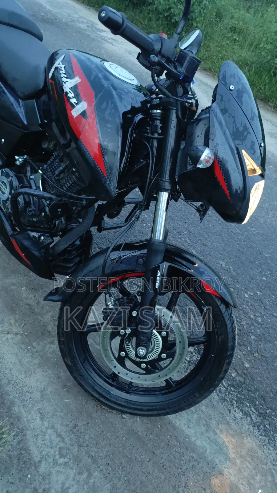 Bajaj Pulsar 150 2026 Black