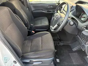 Toyota Noah 2.0 All-Wheel Drive (8 Seater) 2021 Pearl