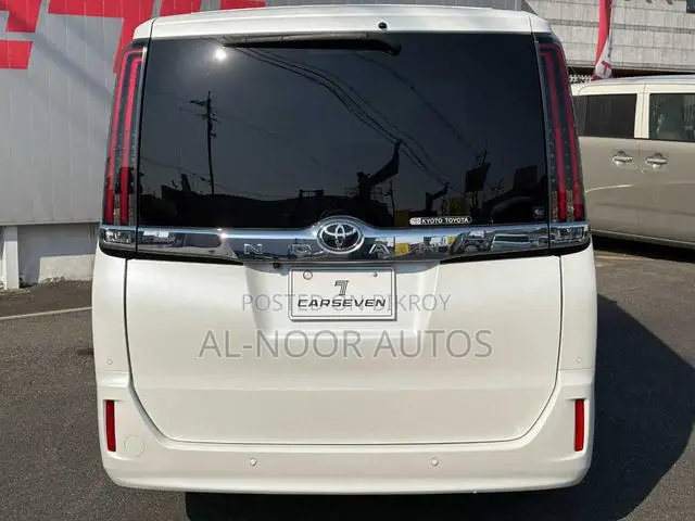 Toyota Noah 2.0 All-Wheel Drive (8 Seater) 2021 Pearl