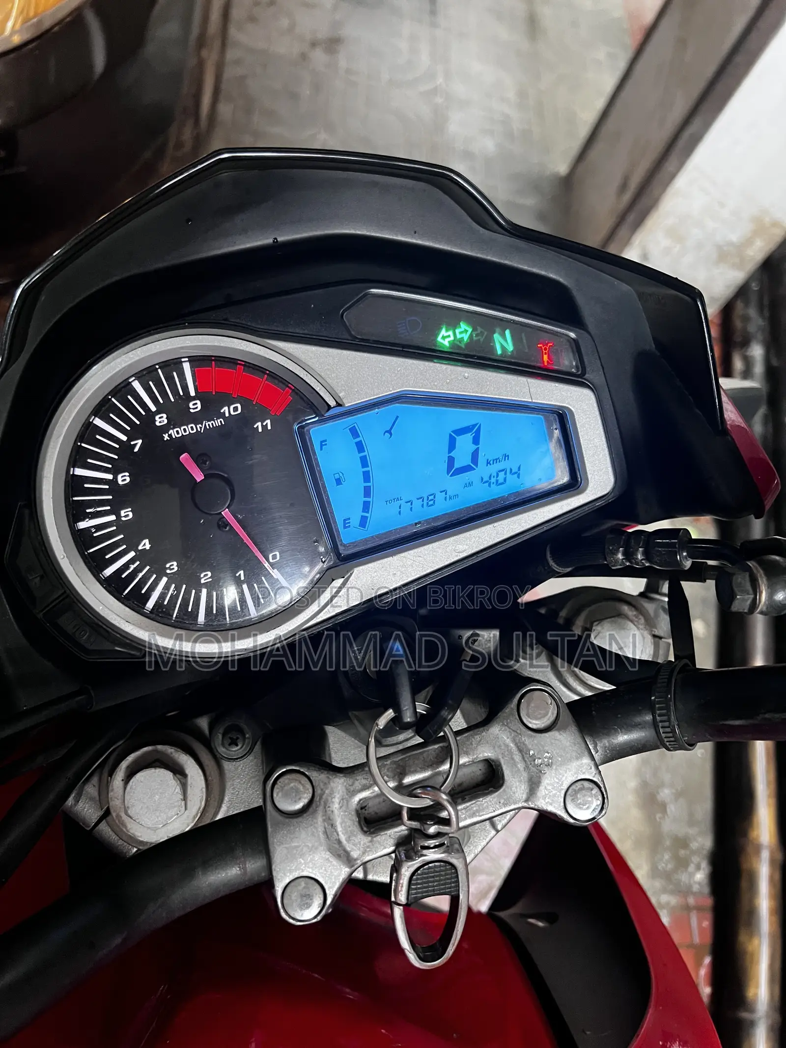 Hero Hunk 150R Xtec ২০২১ লাল