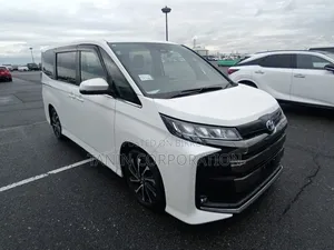 Toyota Noah 2024 Pearl