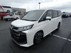 Toyota Noah 2024 Pearl
