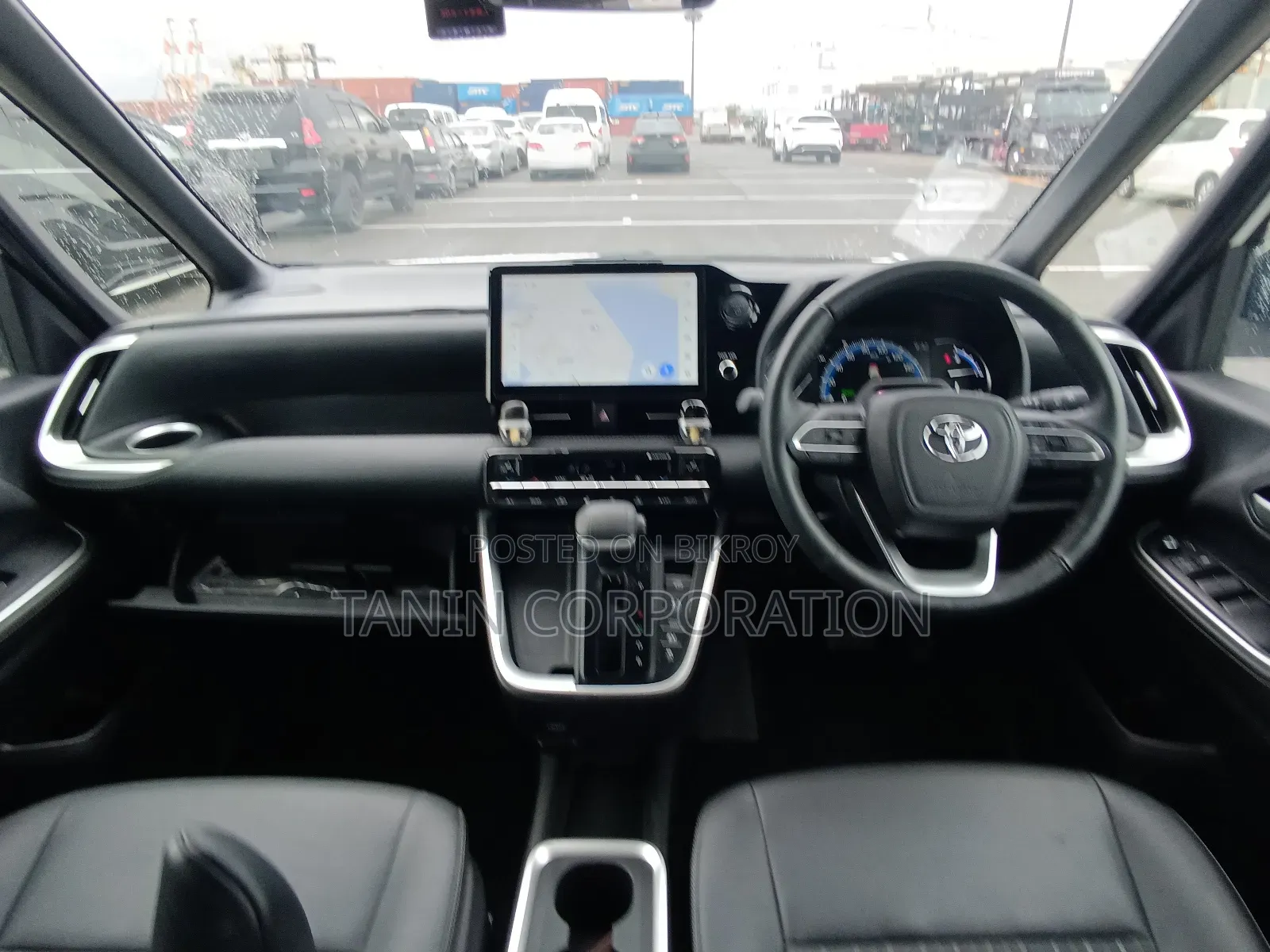 Toyota Noah 2024 Pearl