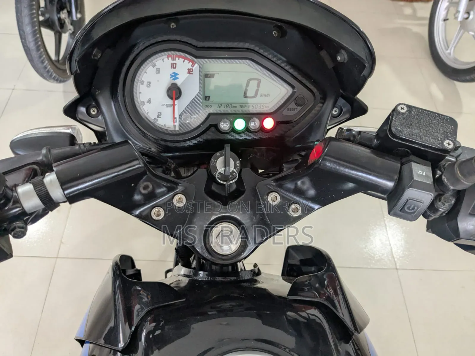 Bajaj Pulsar 150 2025 Black