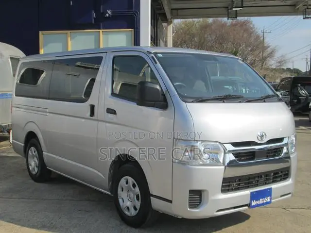 Toyota HiAce 2021 Silver