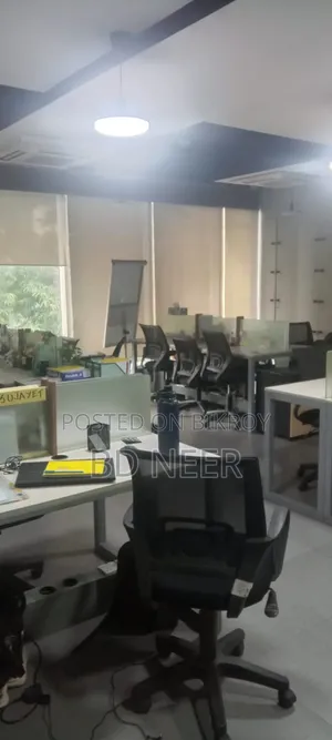 বনানীতে ২৪১০ বর্গফুটের সুসজ্জিত অফিস ভাড়া