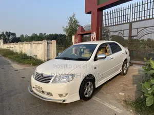 Toyota Corolla Sedan 2005 White