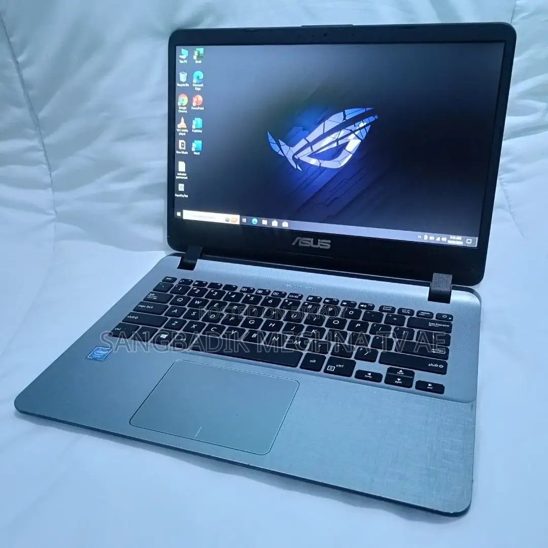 ল্যাপটপ Asus 4GB Intel SSD 500GB