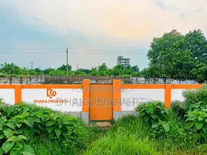 সেক্টর-১৮ তে কর্নার ৩ কাঠা দক্ষিণ/পূর্বমুখী প্লট