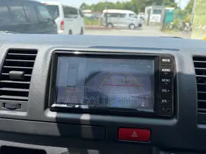 টয়োটা হাইএস ২০২১ সিলভার