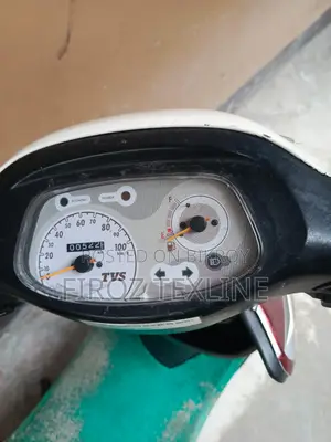 টিভিএস ২০১৭ সাদা