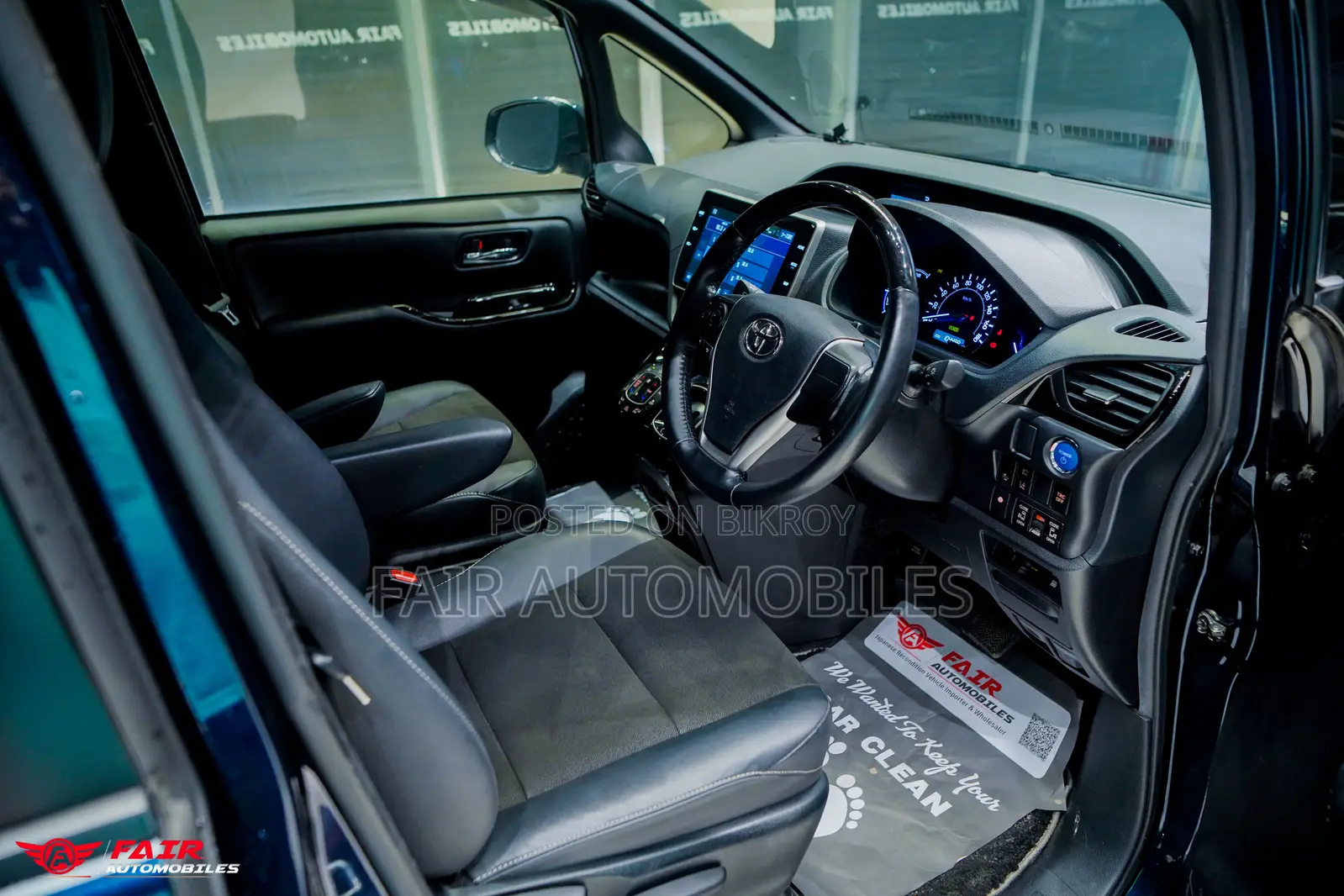 Toyota Noah 2021 Blue