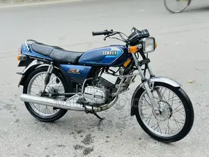 Yamaha 2002 Blue