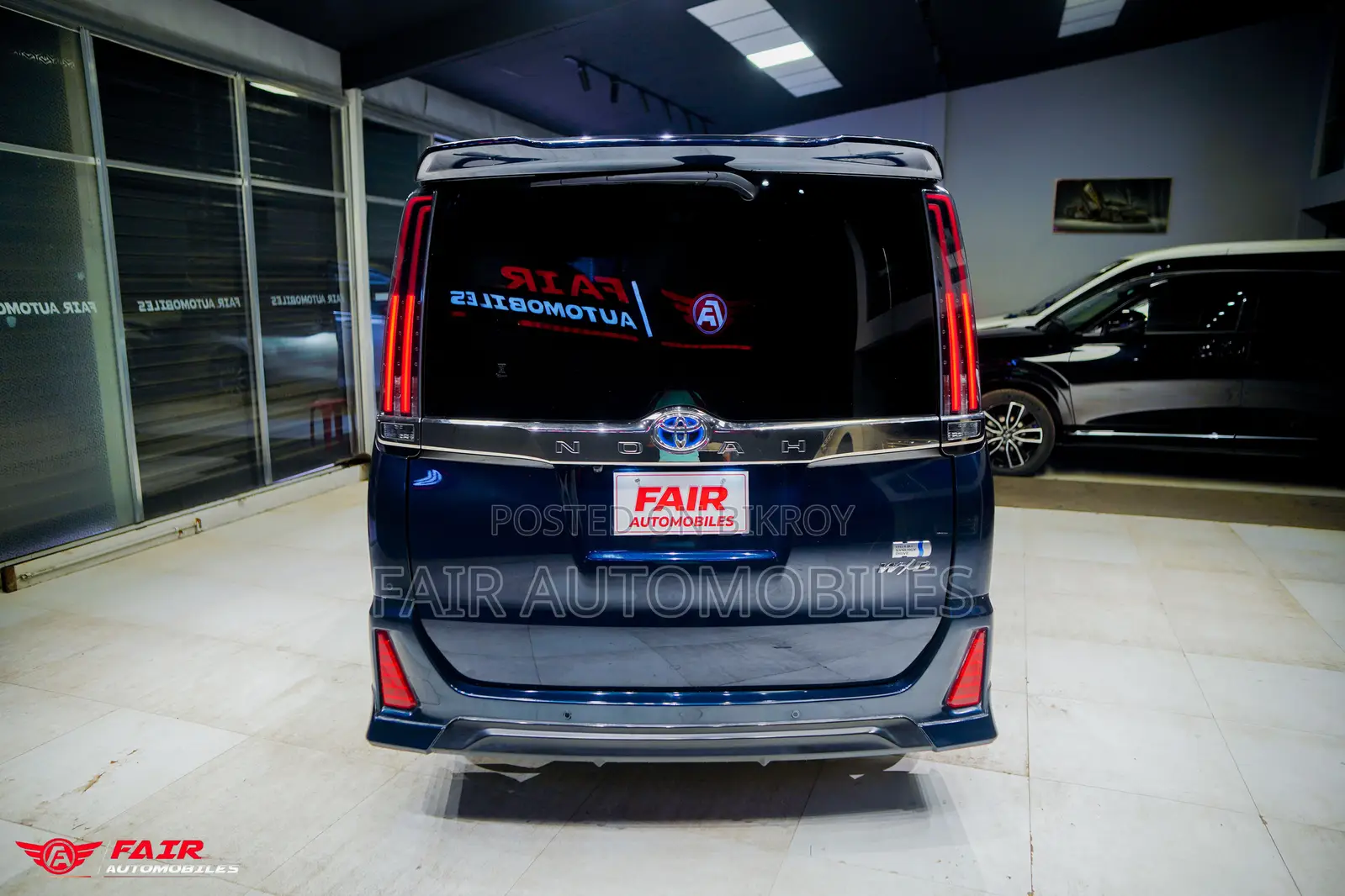 Toyota Noah 2021 Blue