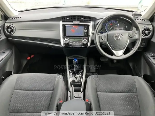 Toyota Corolla Fielder 2021 Silver