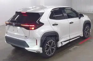 Toyota Yaris Cross ২০২১ পার্ল