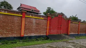 দক্ষিণ মুখি ৫ কাঠা ১৮ নং সেক্টরে।