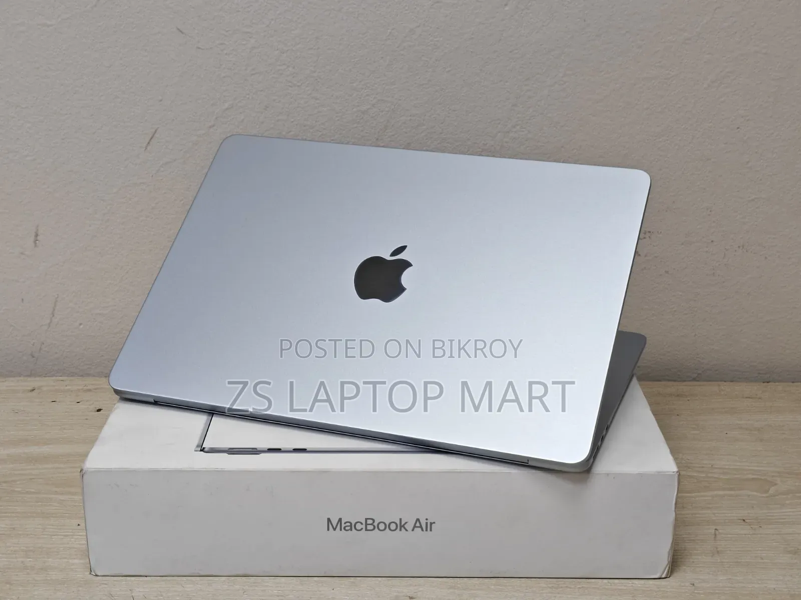 Laptop Apple MacBook Air 2025 M4 16GB Apple M4 SSD 256GB